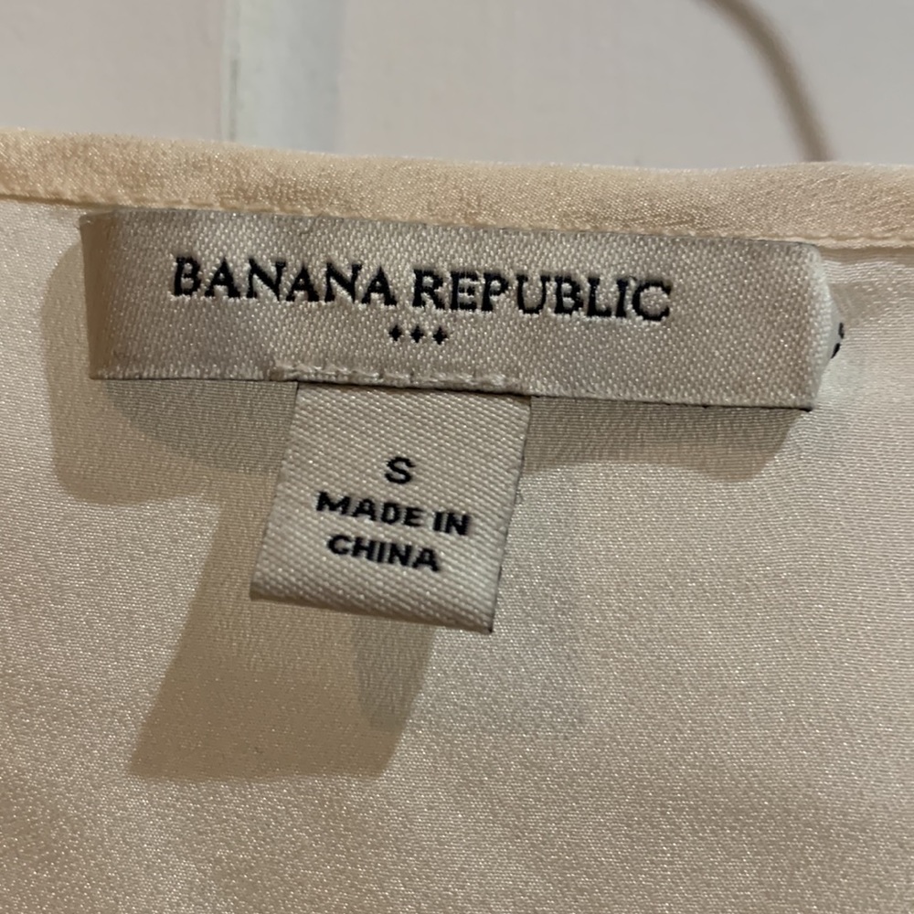 Banana republic cream shirt - Picture 4 of 5